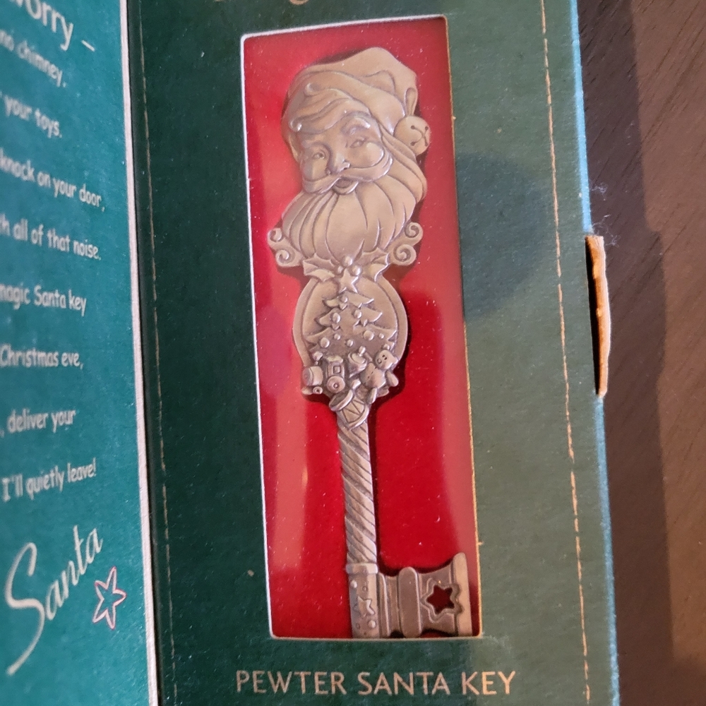 Longaberger Santa Key